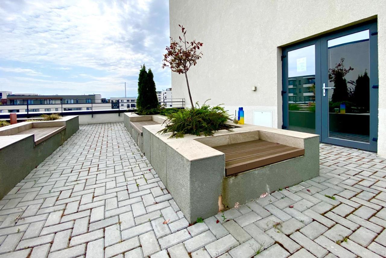 Astoria Apartment - Pet Friendly Брашов Экстерьер фото