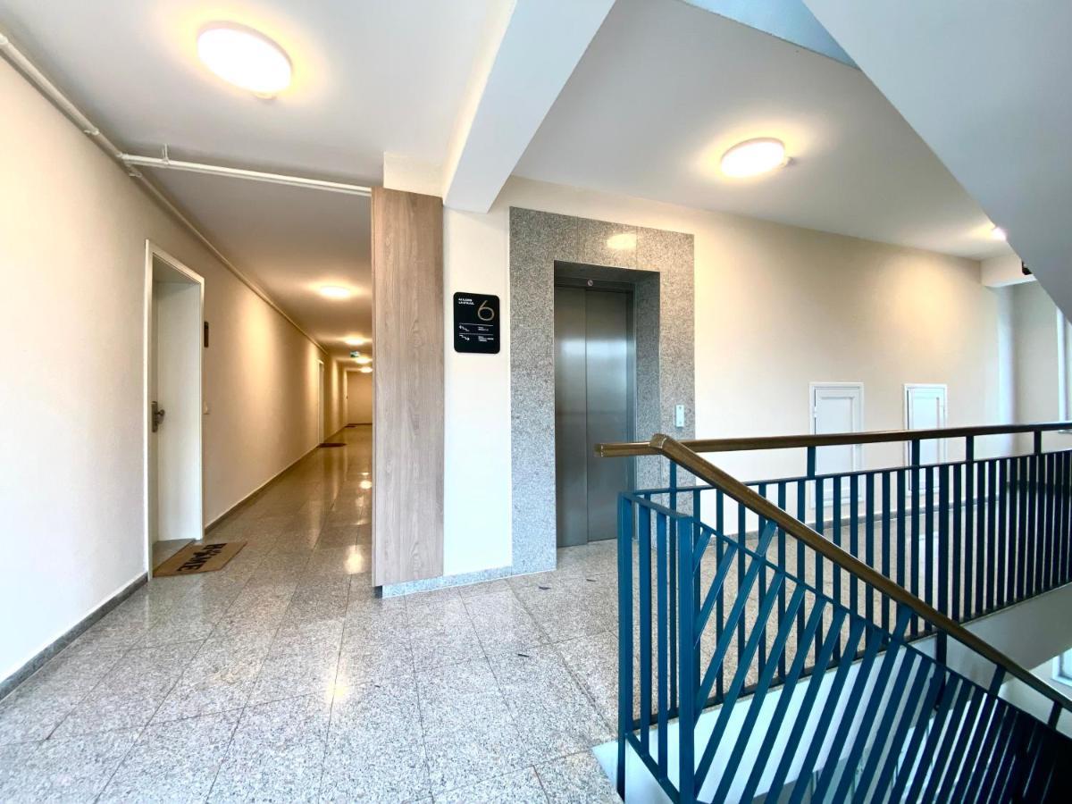 Astoria Apartment - Pet Friendly Брашов Экстерьер фото