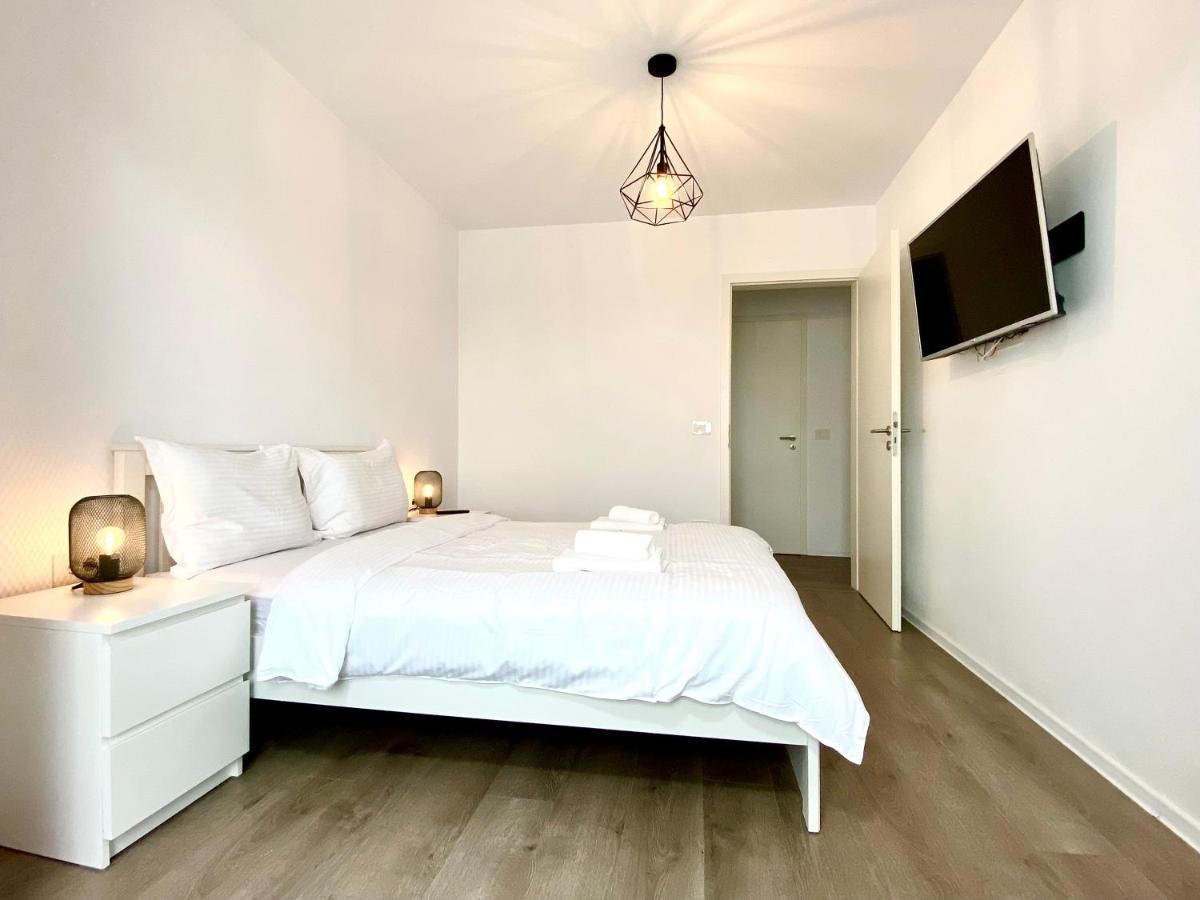 Astoria Apartment - Pet Friendly Брашов Экстерьер фото