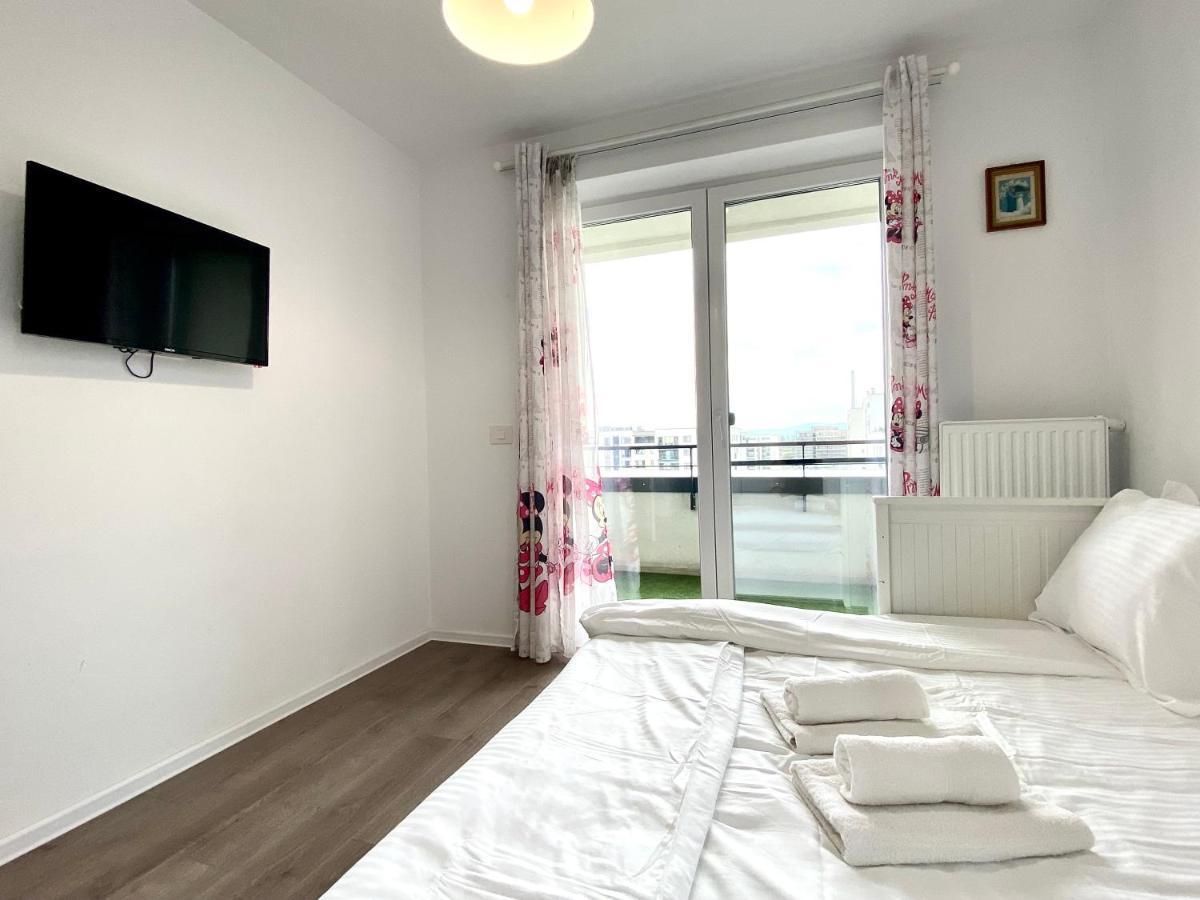 Astoria Apartment - Pet Friendly Брашов Экстерьер фото